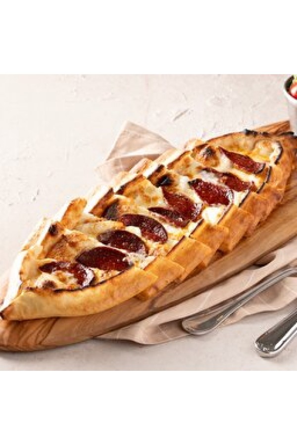 Kaşarlı Sucuklu Pide