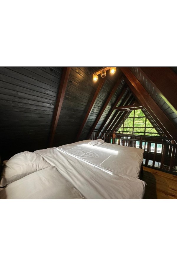 1+1 BLACK HOUSE 1+1 BLACK HOUSE