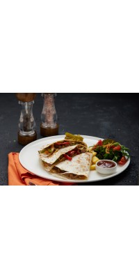ETLİ QUESADİLLA ETLİ QUESADİLLA