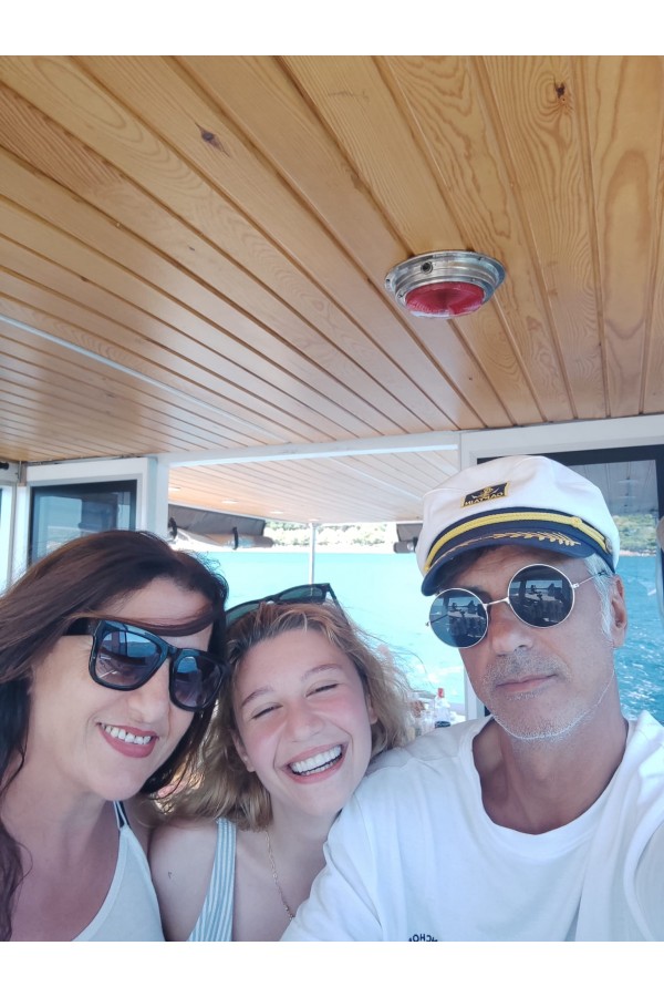 Tekne turu, yüzme turu Tekne turu, yüzme turu