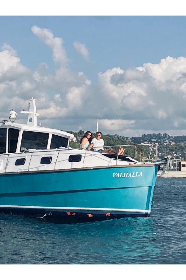 Tekne turu, yüzme turu Tekne turu, yüzme turu