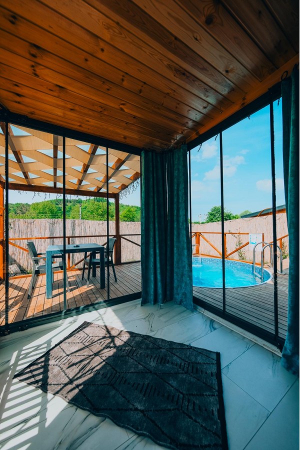 Dibimde Danışmanlıktan Isıtmalı Havuzlu Bungalov Dibimde Danışmanlıktan Isıtmalı Havuzlu Bungalov