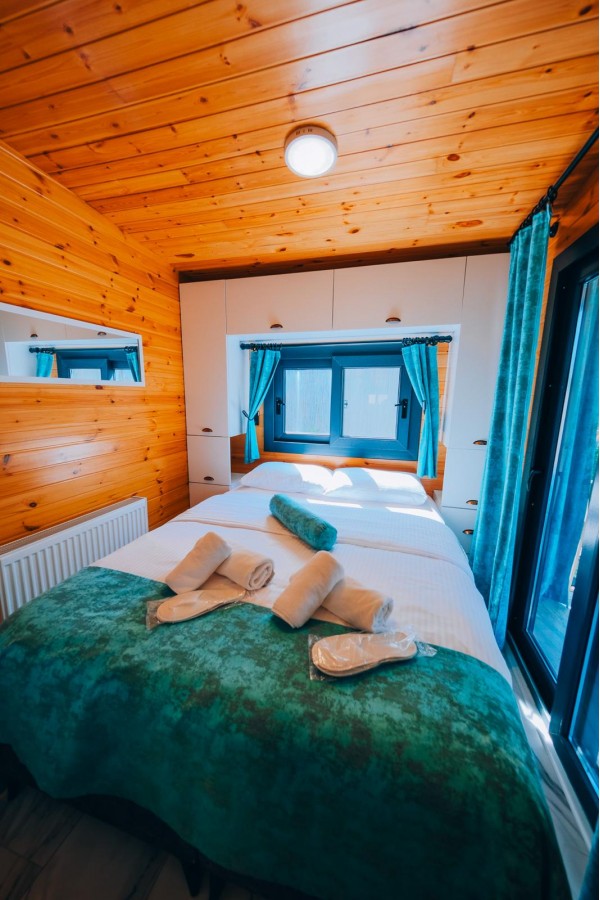 Dibimde Danışmanlıktan Isıtmalı Havuzlu Bungalov Dibimde Danışmanlıktan Isıtmalı Havuzlu Bungalov