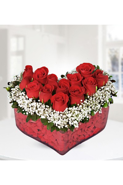 Kalpte Kırmızı Güller Kalpte Kırmızı Güller